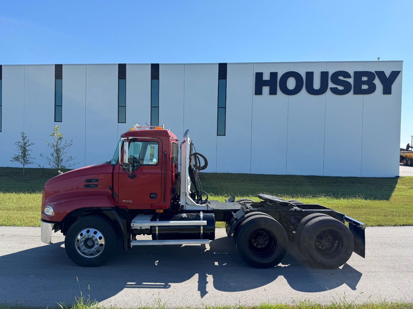 2007 MACK CXN613 - USED TRUCKS DAY CAB - image 3